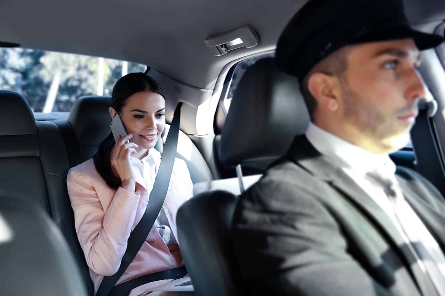 What You Should Know Before Using a Chauffeur Service