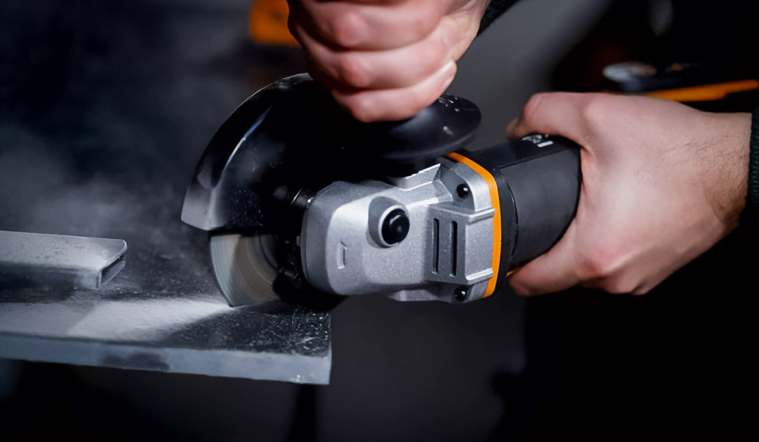 Dew-Point Windows for Surface Prep: How UAE Humidity Triggers Flash Rust During Morning Shifts